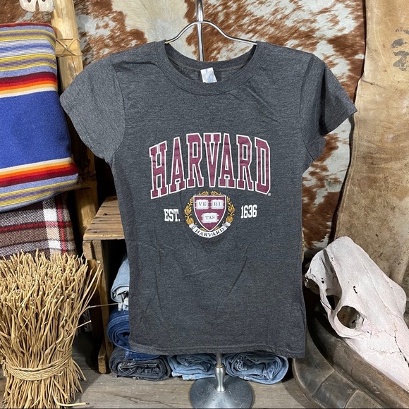 Harvard Women’s Graphic T-Shirt Size S - Picture 1 of 4